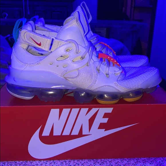 Selling my shoes? main image 4